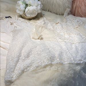 3 Blusas color crema